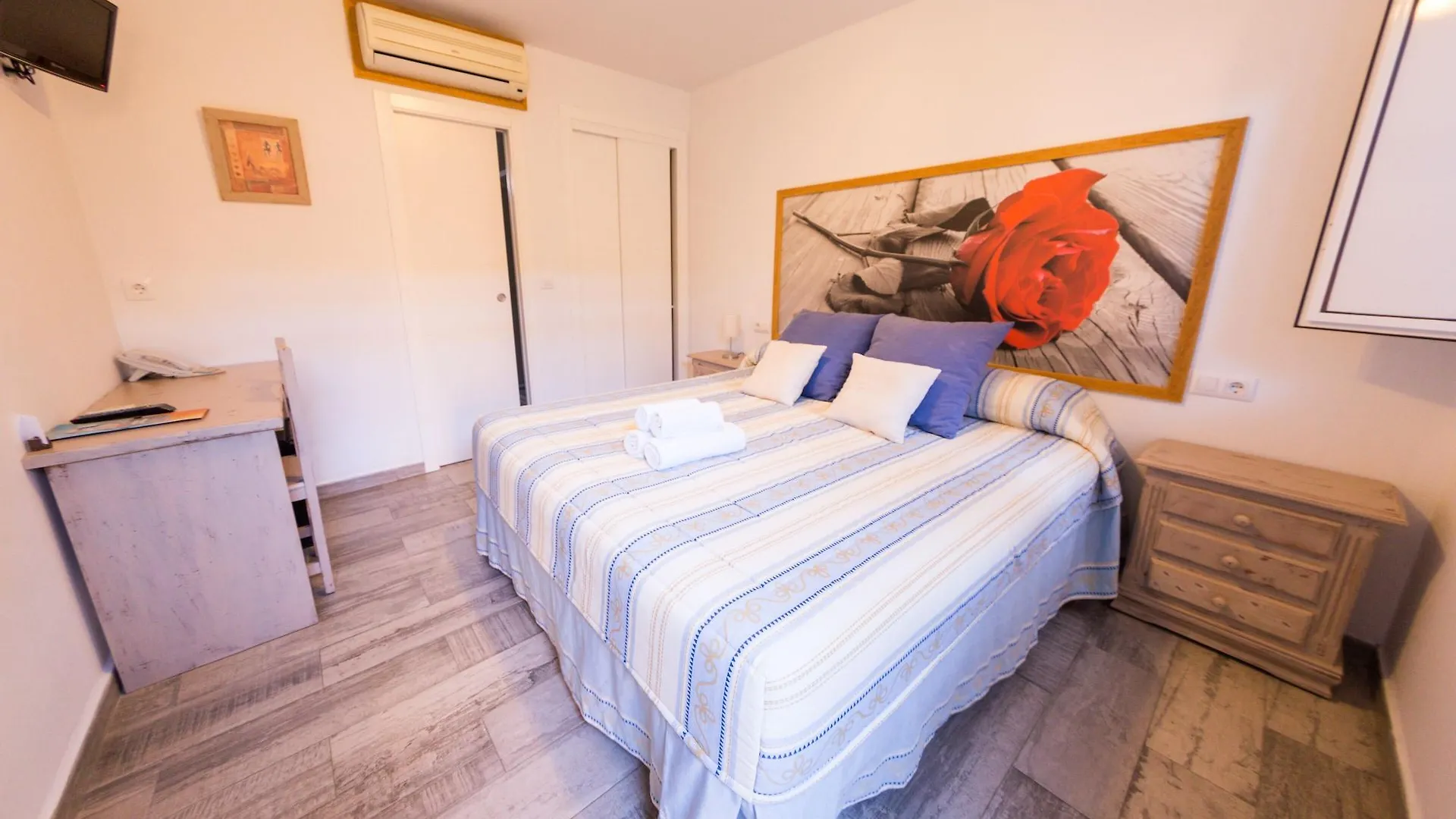 Hotel La Torre Tarifa 2*,